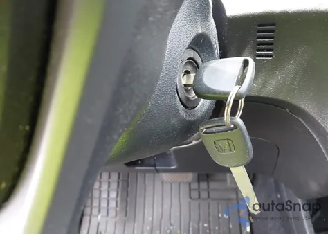 2010 Honda Fit z USA, uszkodzony, nr VIN JHMGE8H21AS011436